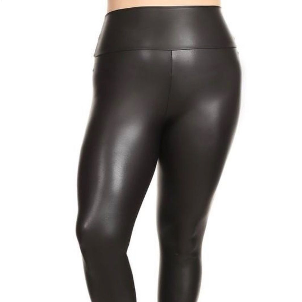 🔥 Plus Size faux leather high waist leggings